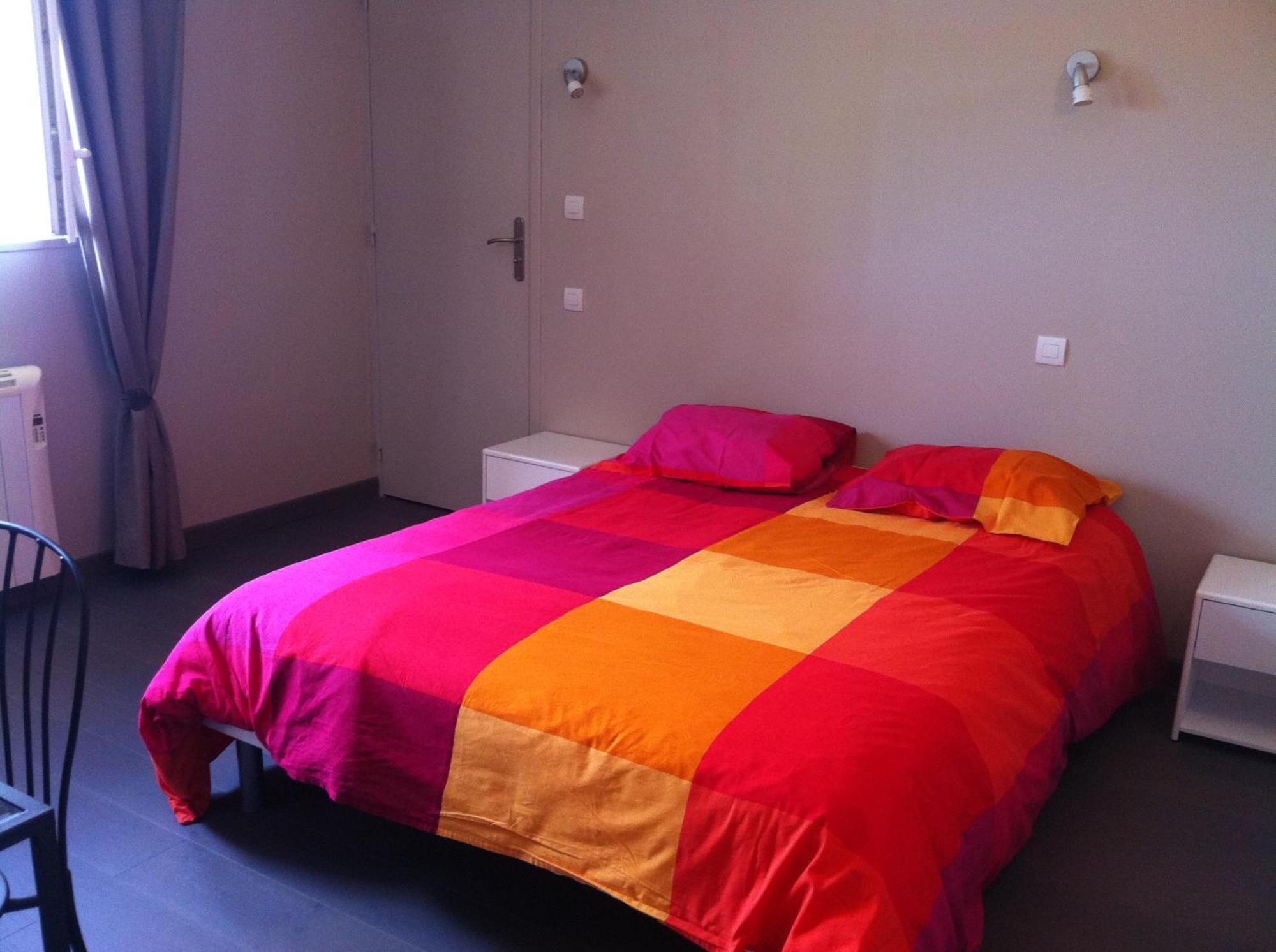 Les Amandiers Apartamento Draguignan Exterior foto