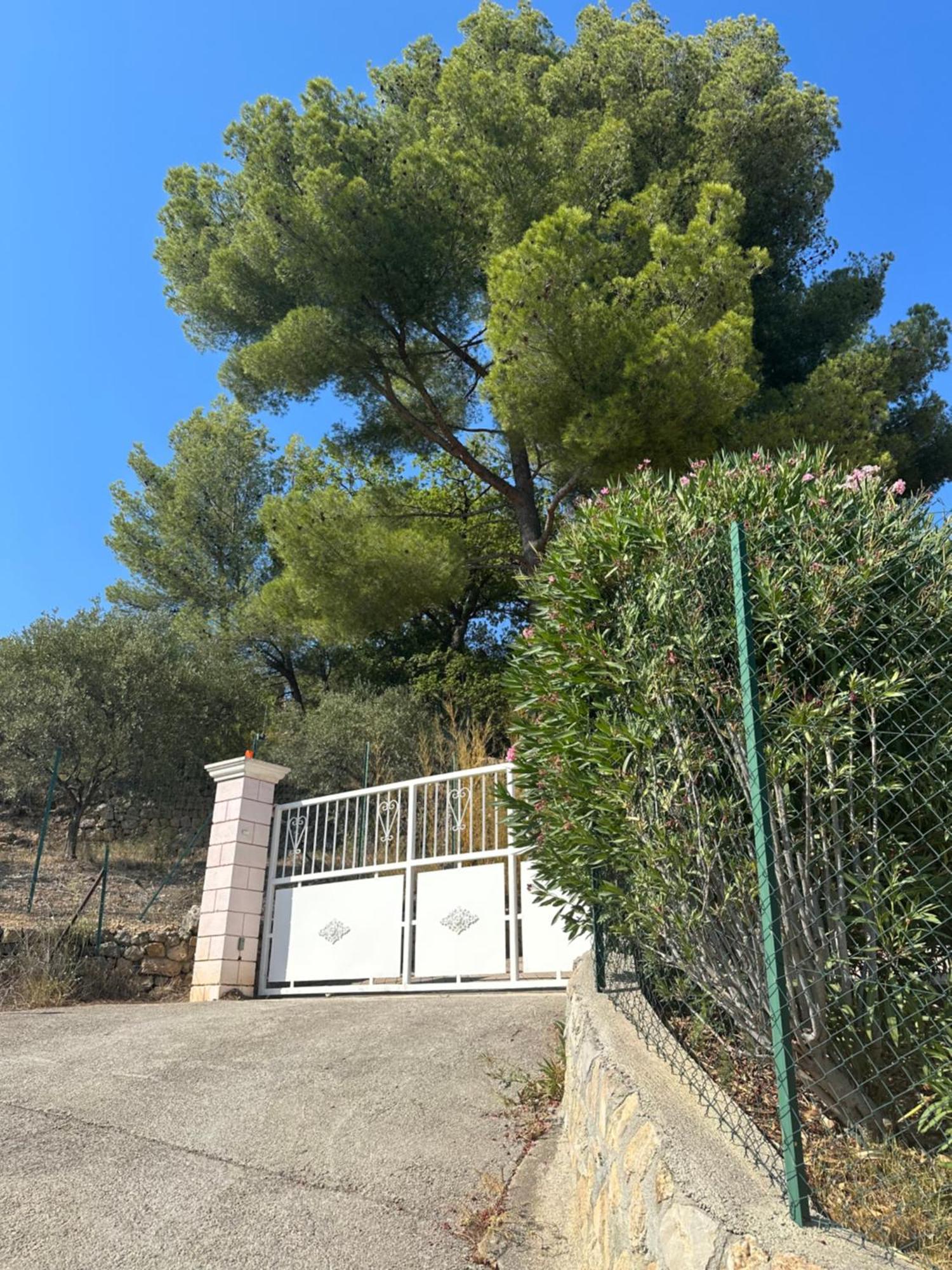 Les Amandiers Apartamento Draguignan Exterior foto